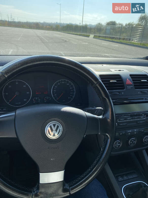 Універсал Volkswagen Golf 2008 в Рівному