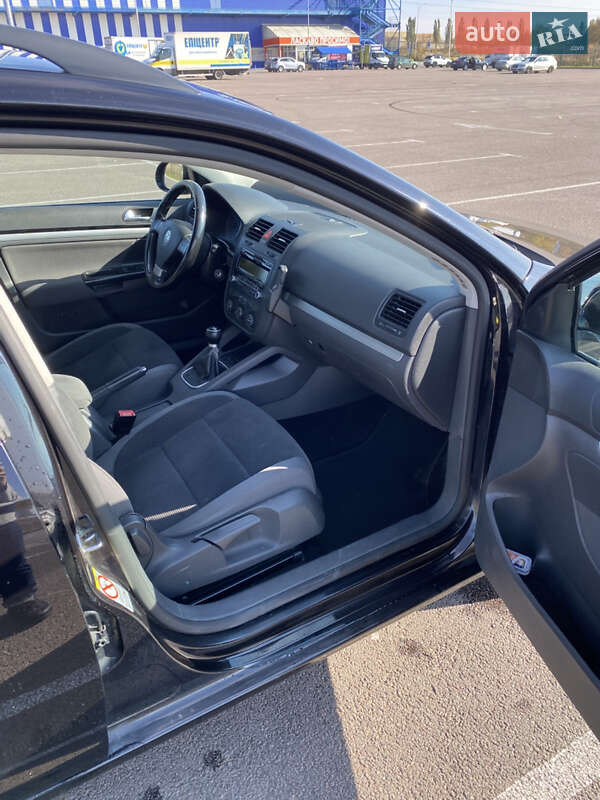 Універсал Volkswagen Golf 2008 в Рівному