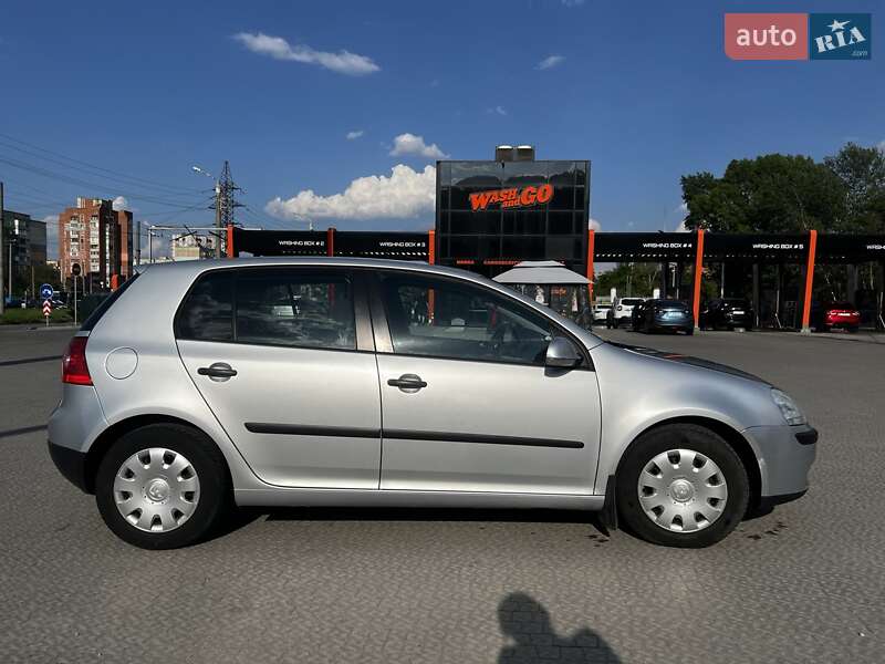 Хетчбек Volkswagen Golf 2006 в Полтаві