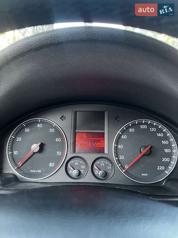 Хетчбек Volkswagen Golf 2006 в Полтаві