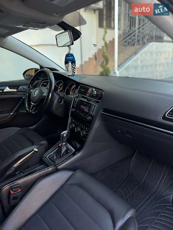 Хетчбек Volkswagen Golf 2014 в Сокирянах