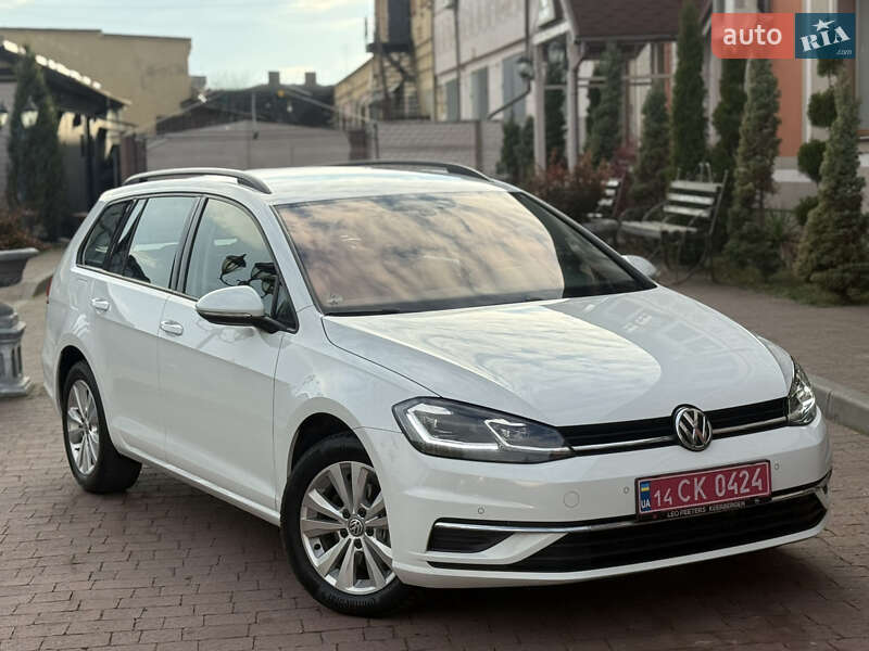 Універсал Volkswagen Golf 2017 в Стрию