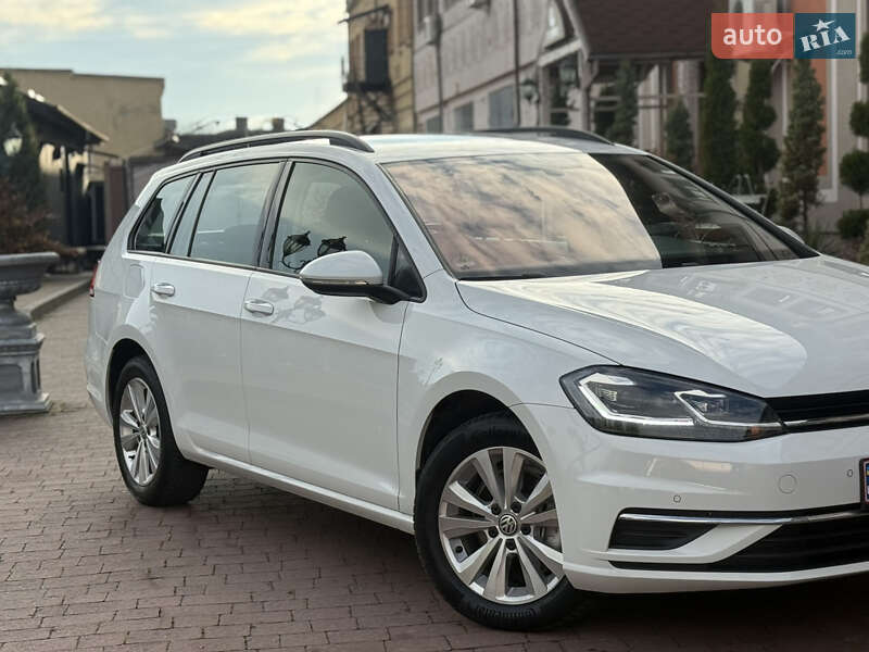 Універсал Volkswagen Golf 2017 в Стрию