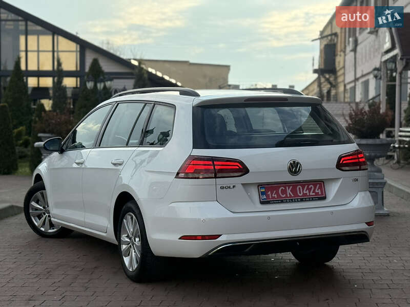 Універсал Volkswagen Golf 2017 в Стрию