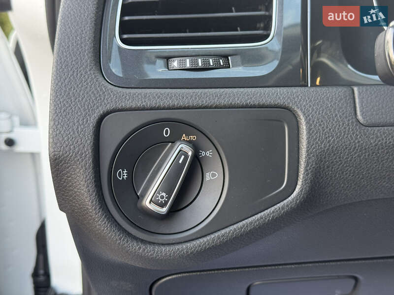 Універсал Volkswagen Golf 2017 в Стрию