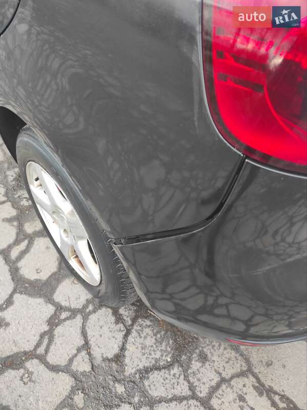 Хэтчбек Volkswagen Golf 2006 в Львове