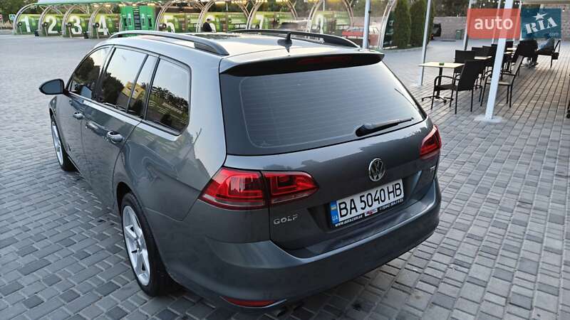 Универсал Volkswagen Golf 2015 в Львове