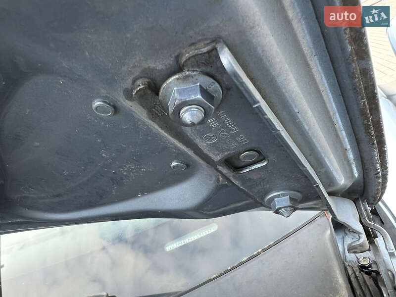 Хэтчбек Volkswagen Golf 2009 в Ровно