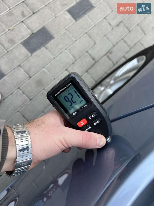 Хэтчбек Volkswagen Golf 2009 в Ровно