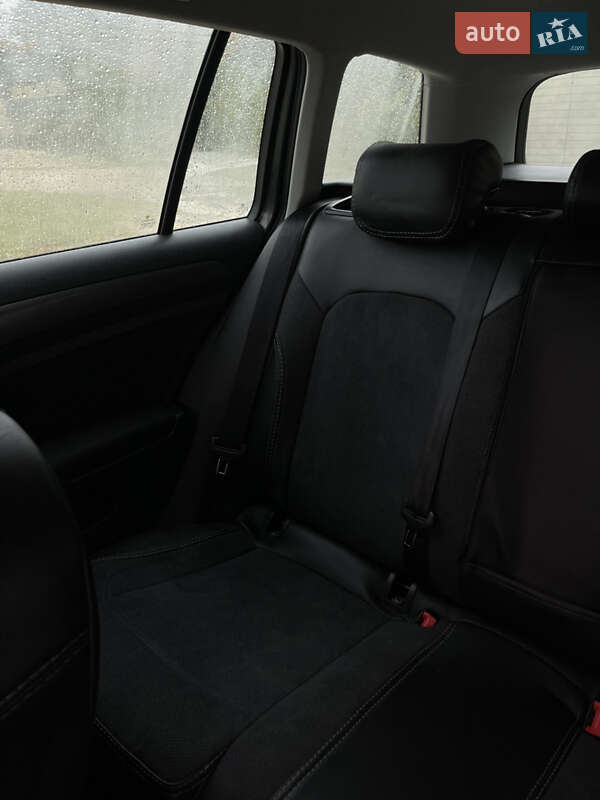 Универсал Volkswagen Golf 2017 в Тернополе фото 24 Универсал Volkswagen Golf 2017 в Тернополе