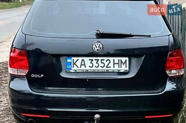 Универсал Volkswagen Golf 2010 в Шостке