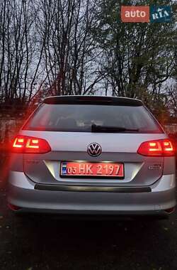 Універсал Volkswagen Golf 2016 в Кам'янському
