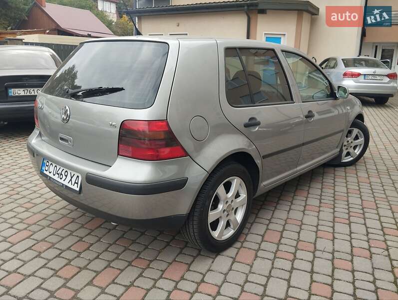 Хэтчбек Volkswagen Golf 2002 в Кривом Роге