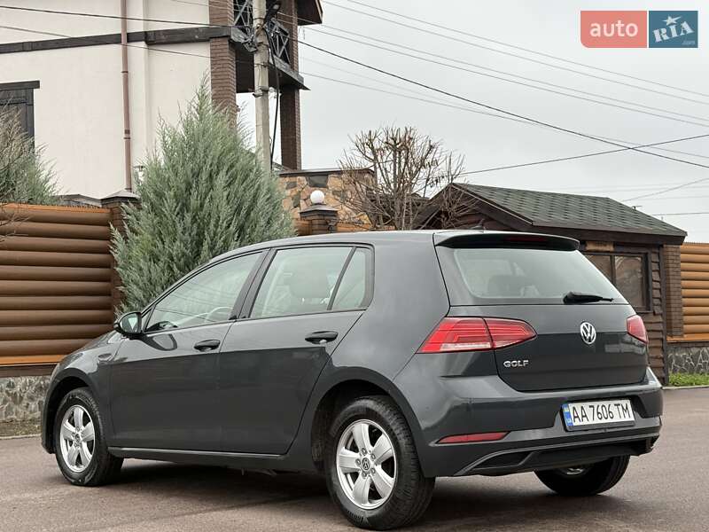 Хетчбек Volkswagen Golf 2018 в Борисполі