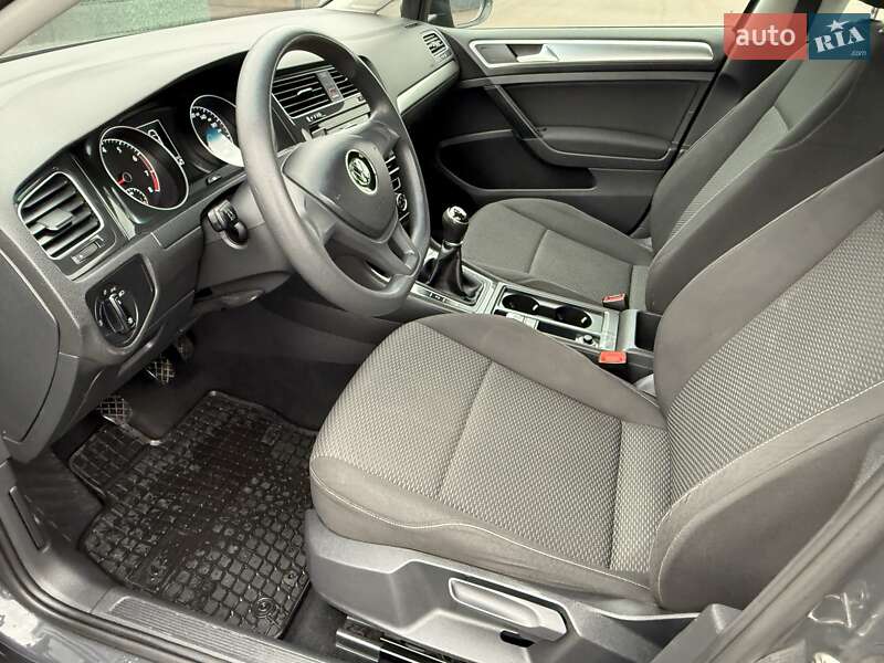 Хетчбек Volkswagen Golf 2018 в Борисполі