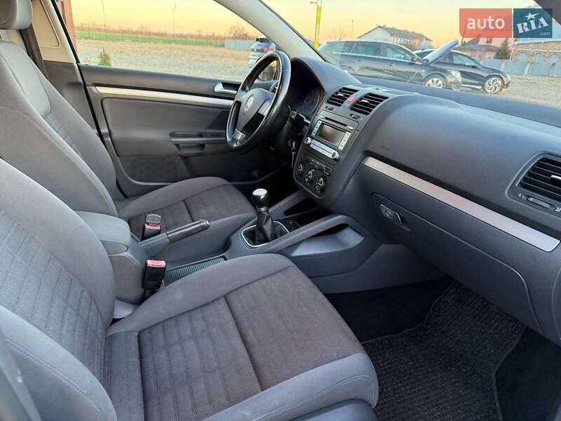 Хэтчбек Volkswagen Golf 2008 в Коломые