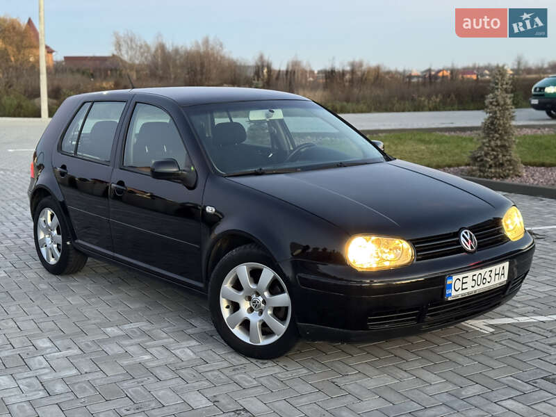 Volkswagen Golf 2003