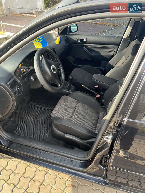 Универсал Volkswagen Golf 2001 в Херсоне