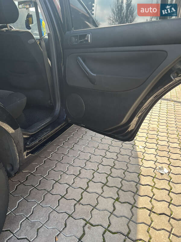 Универсал Volkswagen Golf 2001 в Херсоне