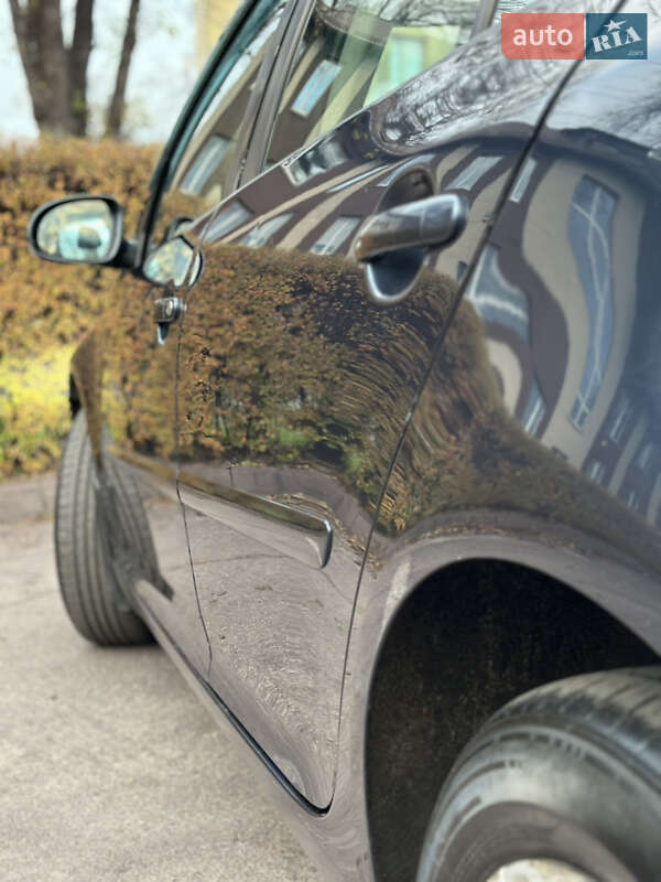 Хетчбек Volkswagen Golf 2008 в Кам'янському