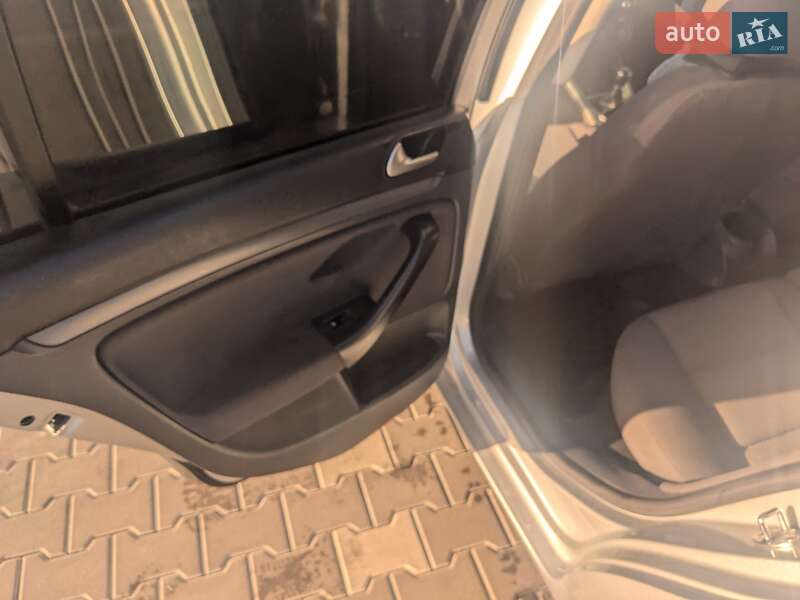 Універсал Volkswagen Golf 2008 в Володимирі