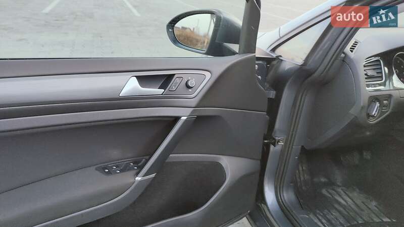 Хэтчбек Volkswagen Golf 2020 в Киеве фото 17 Хэтчбек Volkswagen Golf 2020 в Киеве