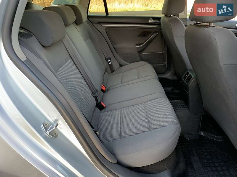 Універсал Volkswagen Golf 2007 в Бердичеві