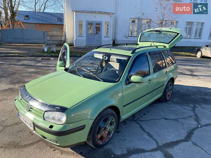 Універсал Volkswagen Golf 1999 в Городку