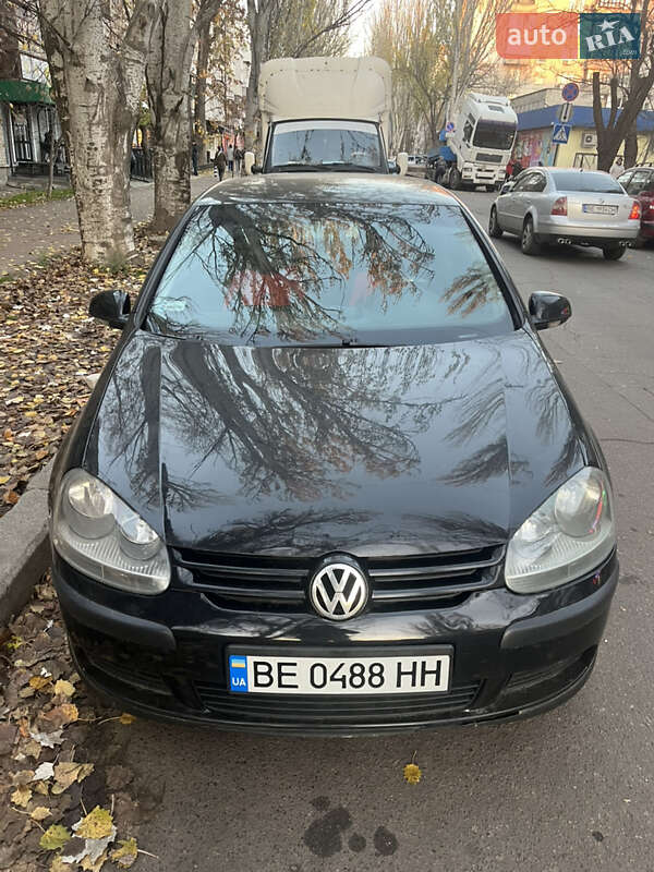 Volkswagen Golf 2004