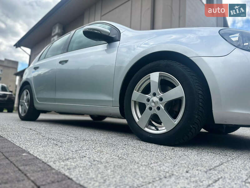 Хэтчбек Volkswagen Golf 2008 в Киеве фото 15 Хэтчбек Volkswagen Golf 2008 в Киеве