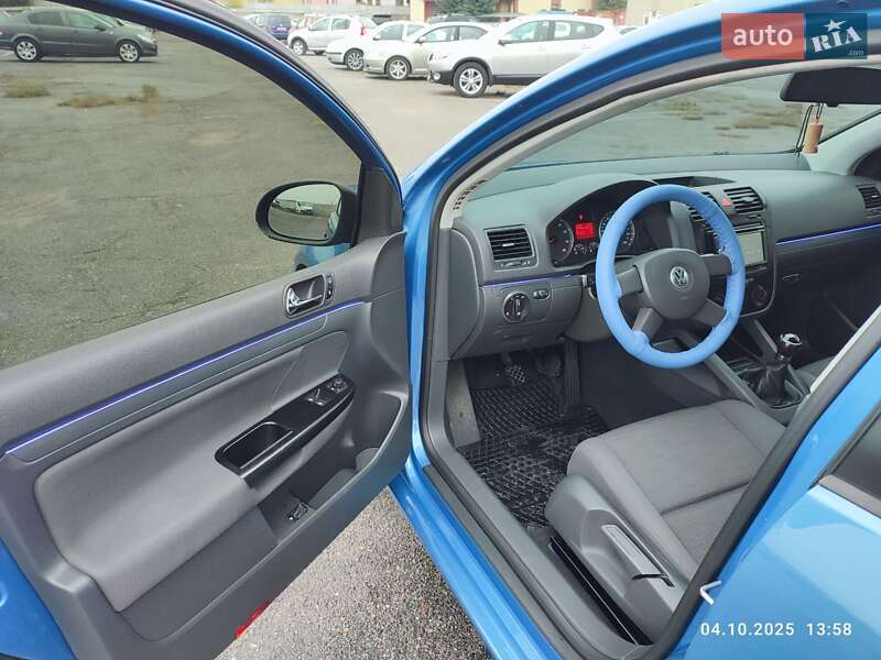 Хэтчбек Volkswagen Golf 2005 в Виннице фото 7 Хэтчбек Volkswagen Golf 2005 в Виннице