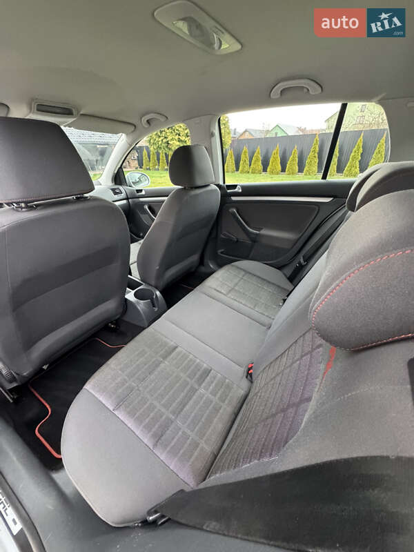 Хэтчбек Volkswagen Golf 2007 в Львове