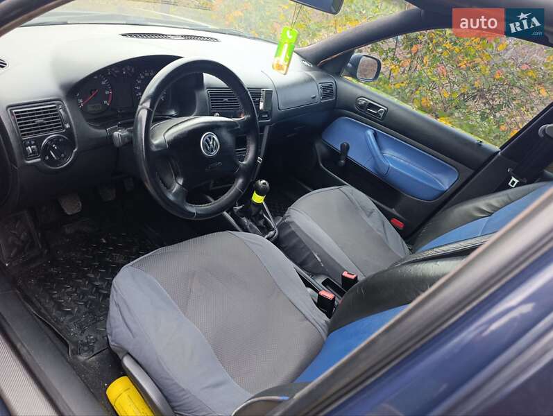 Хэтчбек Volkswagen Golf 2002 в Жмеринке фото 2 Хэтчбек Volkswagen Golf 2002 в Жмеринке
