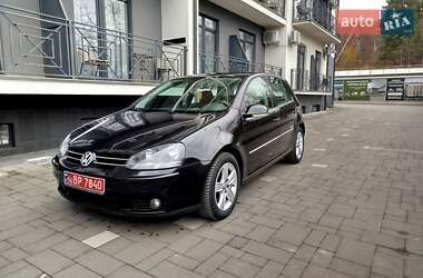 Хетчбек Volkswagen Golf 2008 в Сваляві