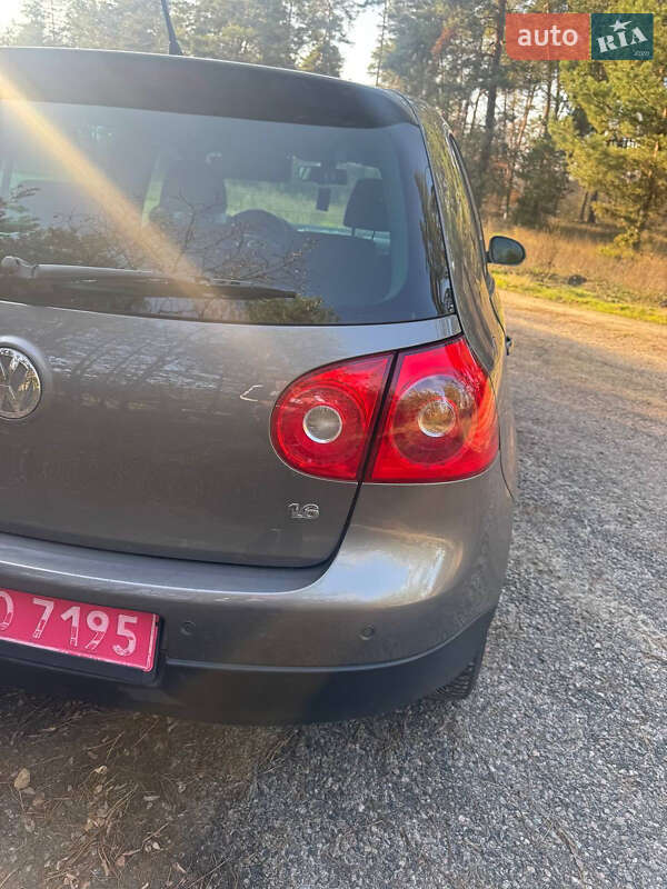 Хэтчбек Volkswagen Golf 2008 в Смеле