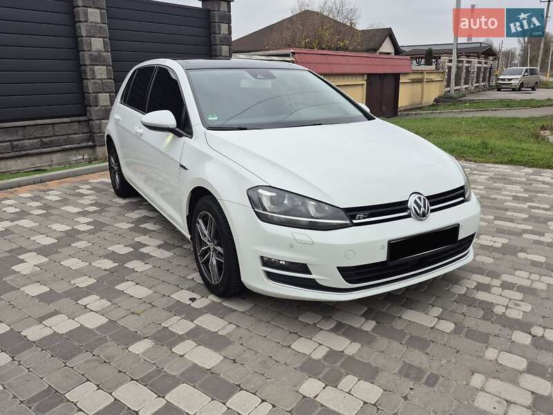 Хэтчбек Volkswagen Golf 2014 в Киеве фото 5 Хэтчбек Volkswagen Golf 2014 в Киеве