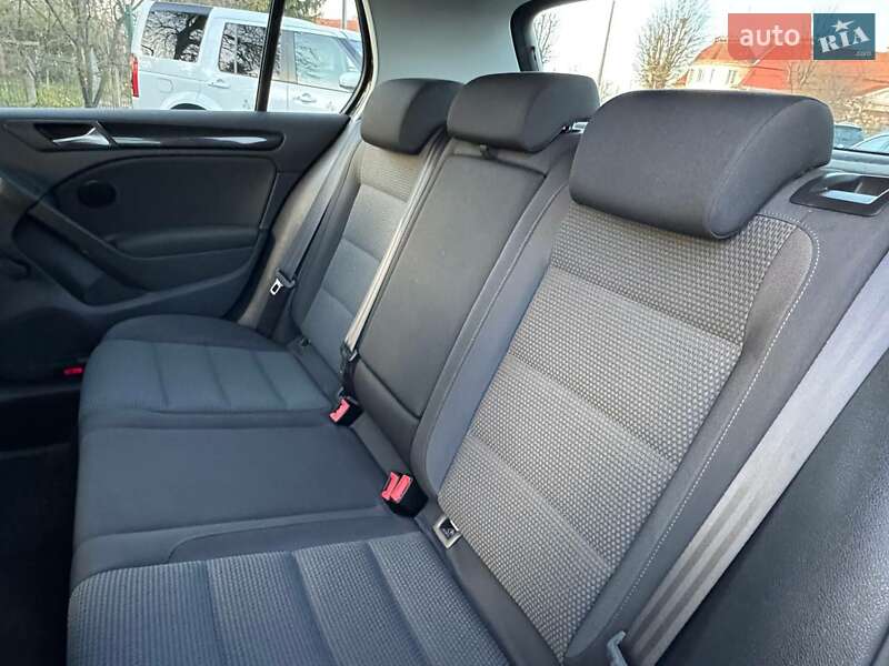 Хэтчбек Volkswagen Golf 2010 в Дрогобыче фото 73 Хэтчбек Volkswagen Golf 2010 в Дрогобыче