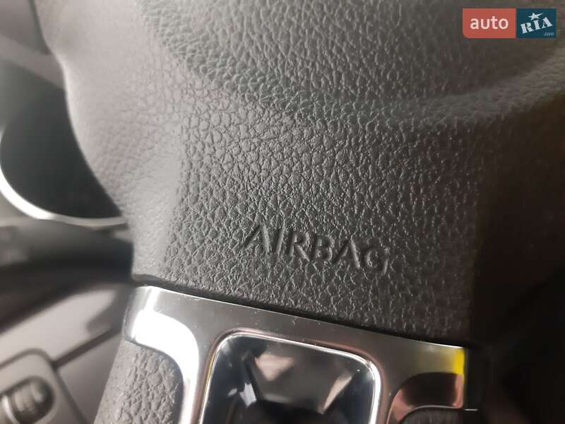 Хэтчбек Volkswagen Golf 2010 в Дрогобыче фото 92 Хэтчбек Volkswagen Golf 2010 в Дрогобыче