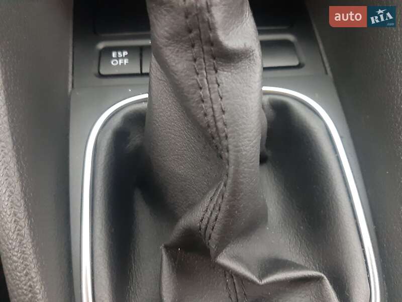 Хэтчбек Volkswagen Golf 2010 в Дрогобыче фото 101 Хэтчбек Volkswagen Golf 2010 в Дрогобыче