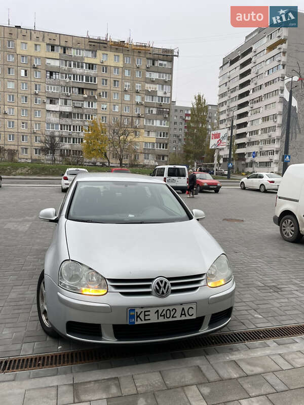 Volkswagen Golf 2005