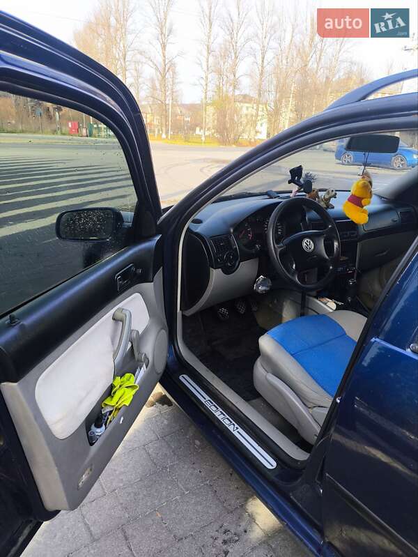 Універсал Volkswagen Golf 2000 в Надвірній