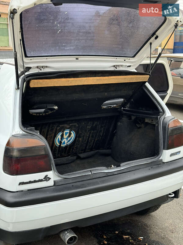 Хэтчбек Volkswagen Golf 1995 в Харькове