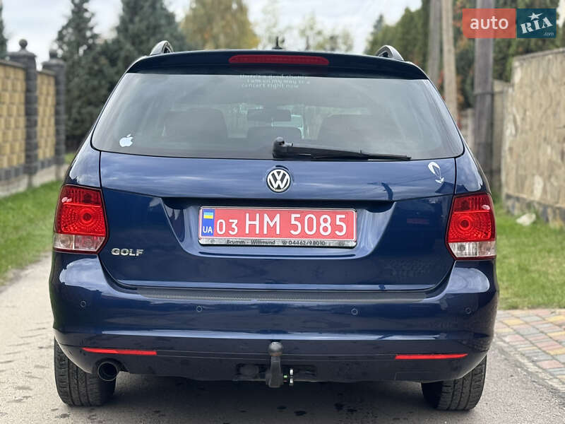 Универсал Volkswagen Golf 2012 в Луцке