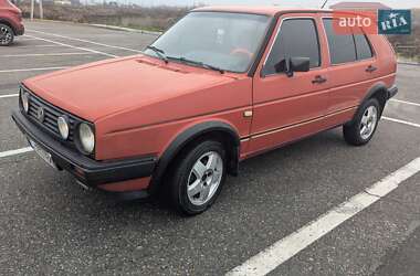 Хэтчбек Volkswagen Golf 1984 в Черновцах