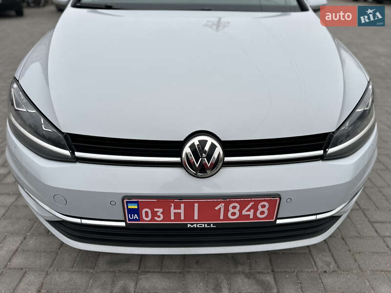Універсал Volkswagen Golf 2019 в Запоріжжі