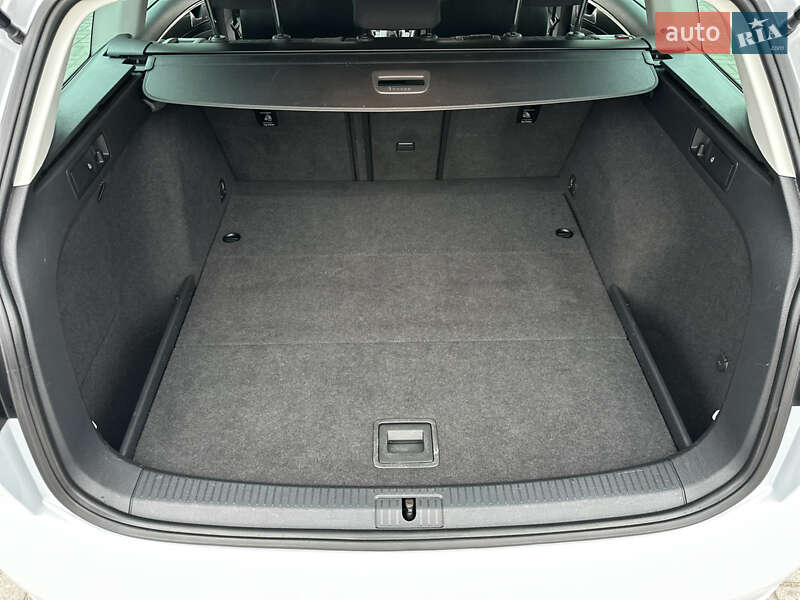 Універсал Volkswagen Golf 2019 в Запоріжжі