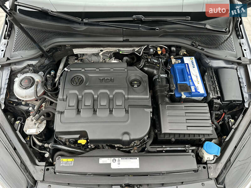 Універсал Volkswagen Golf 2019 в Запоріжжі