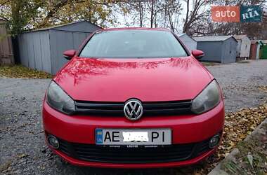 Хэтчбек Volkswagen Golf 2010 в Днепре