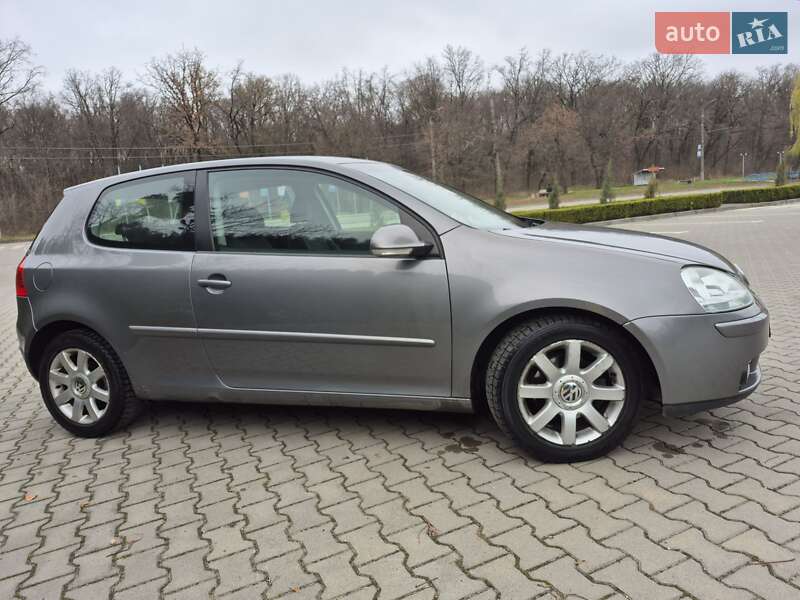 Хэтчбек Volkswagen Golf 2007 в Виннице