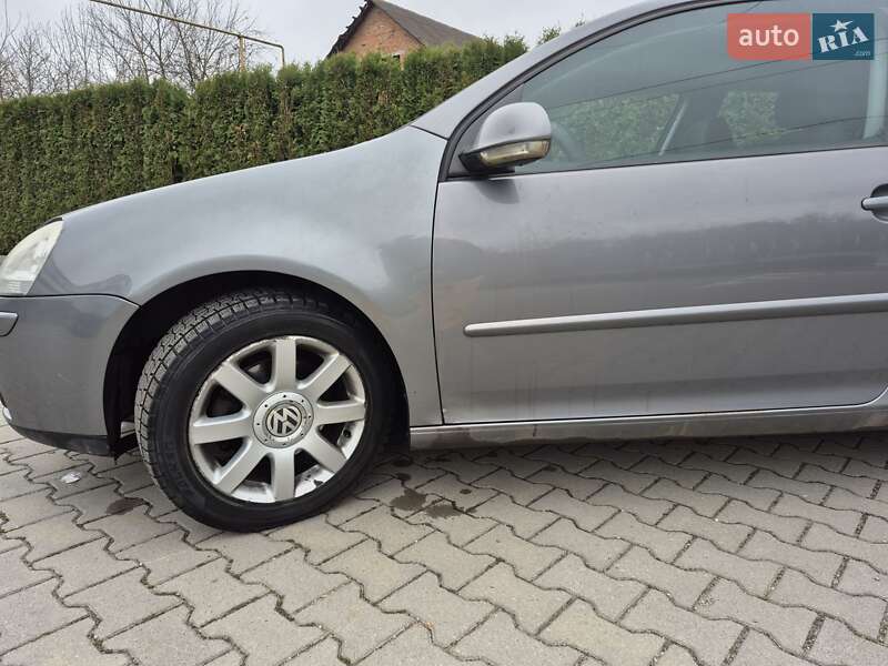 Хэтчбек Volkswagen Golf 2007 в Виннице